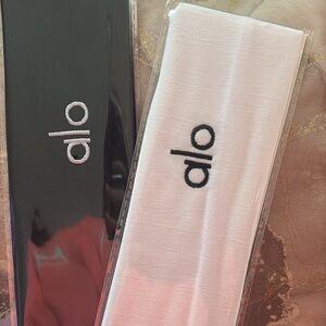 ALO Yoga Black and White Headband Duo